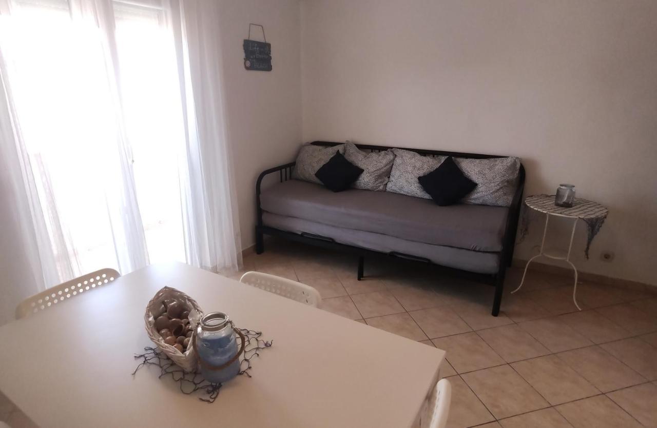 Vila Sentio Mare-Apartments Livaic Zeljko Pirovac Bagian luar foto