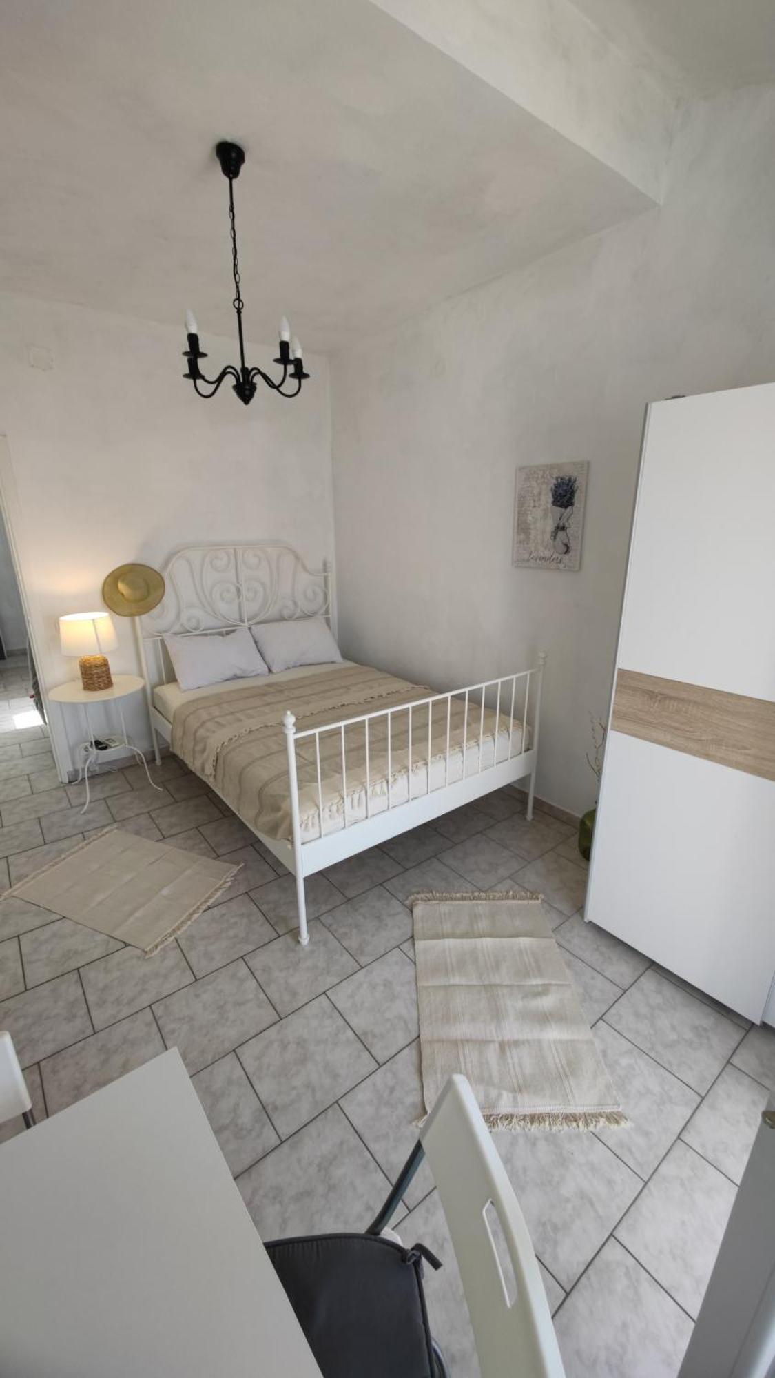 Vila Sentio Mare-Apartments Livaic Zeljko Pirovac Bagian luar foto