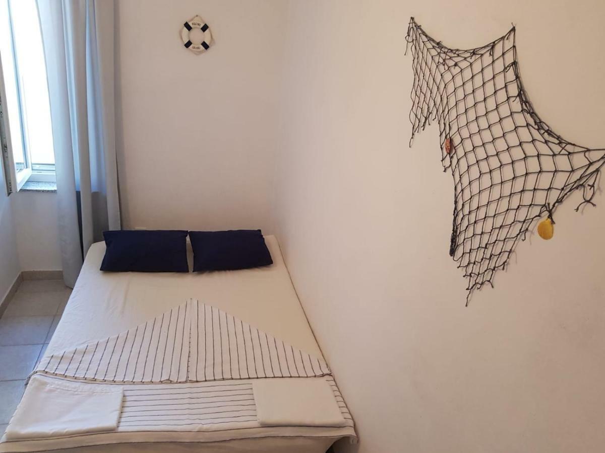 Vila Sentio Mare-Apartments Livaic Zeljko Pirovac Bagian luar foto